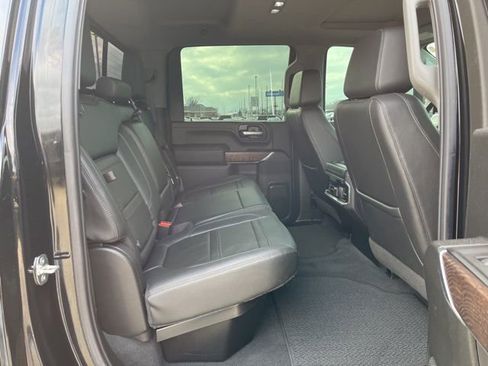 Used 2022 GMC Sierra 2500 Denali w/ Denali Ultimate Package image 21