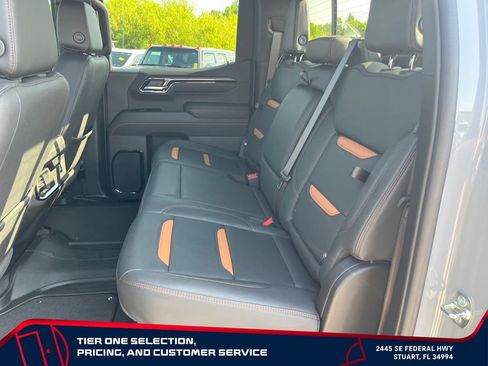Used 2025 GMC Sierra 1500 AT4 w/ AT4 Premium Package AWD/4WD image 29