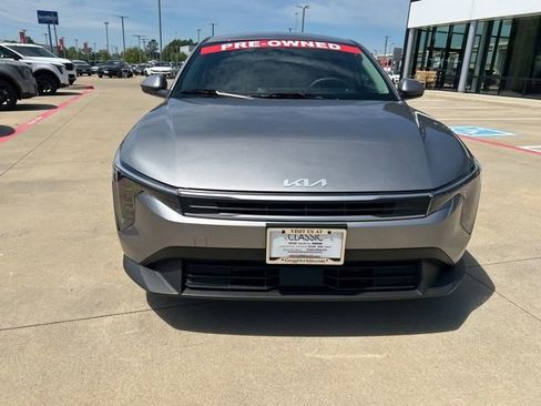 Used 2025 Kia K4 FWD image 2