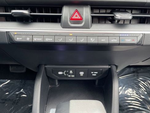 Used 2025 Kia K4 FWD image 23