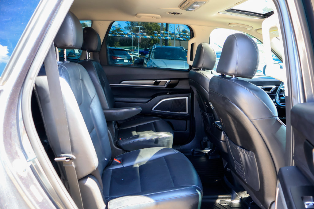 Used 2020 Kia Telluride S FWD image 10