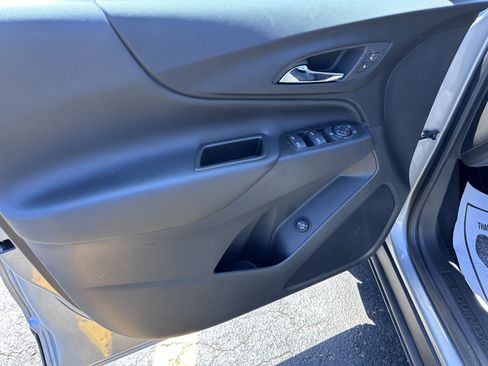 Used 2023 Chevrolet Equinox LT image 14
