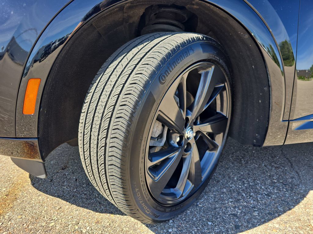 Used 2023 Buick Envision Preferred w/ Sport Touring Package AWD/4WD image 31