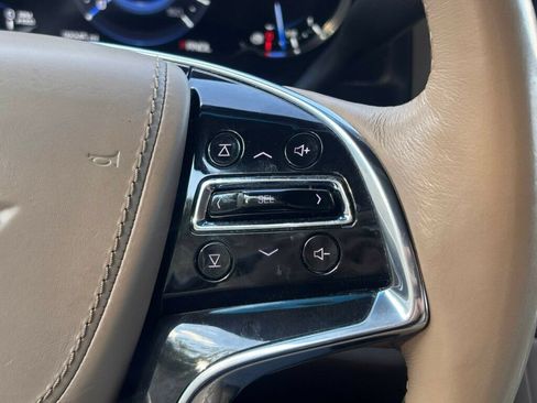 Used 2019 Cadillac Escalade ESV Platinum AWD/4WD image 36
