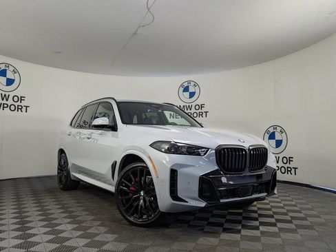 New 2026 BMW X5 xDrive40i w/ M Sport Package AWD/4WD image 3