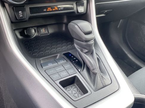 Used 2024 Toyota RAV4 LE image 35