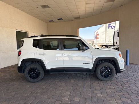 Used 2022 Jeep Renegade Sport AWD/4WD image 6