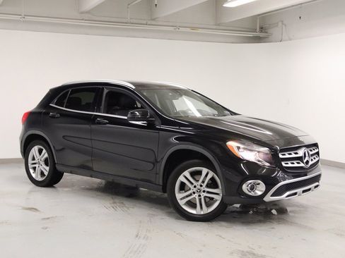 Used 2018 Mercedes-Benz GLA 250 GLA 250 image 4