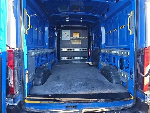 Used 2017 Ford Transit 250 148 Medium Roof image 22