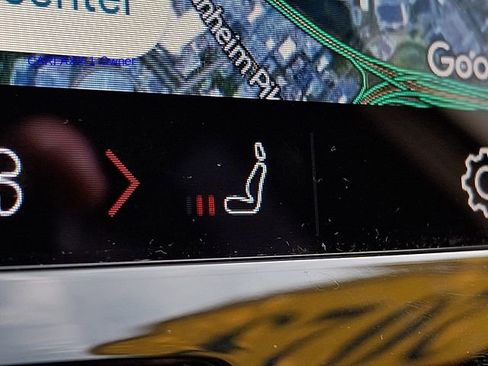 Certified 2023 Volvo XC60 B5 Plus w/ Climate Package image 26