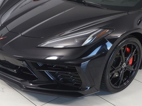 Used 2021 Chevrolet Corvette Stingray Premium Cpe w/ Z51 Performance Package RWD image 75