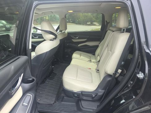 Used 2023 Subaru Ascent Limited w/ Technology Package image 6