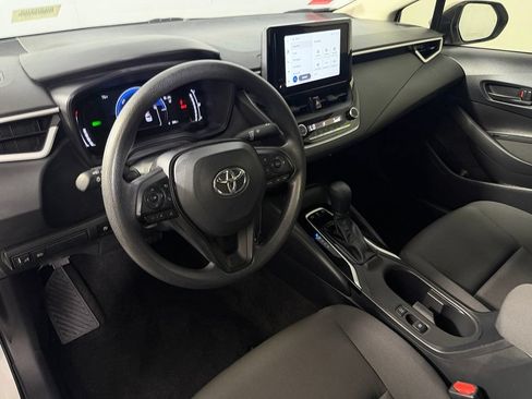 Used 2026 Toyota Corolla LE FWD image 16