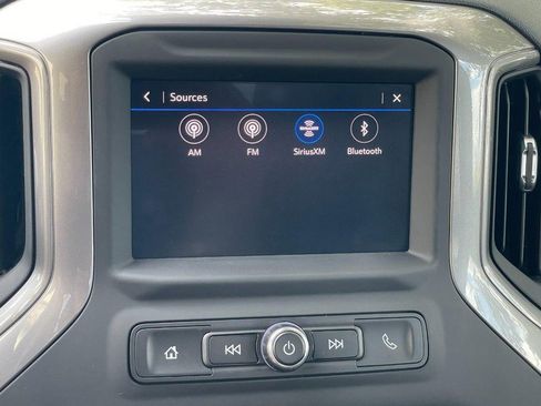 Used 2022 Chevrolet Silverado 1500 Custom image 35