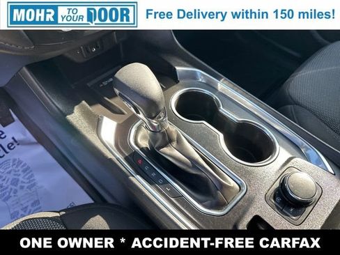 Used 2023 Chevrolet Traverse LT image 22