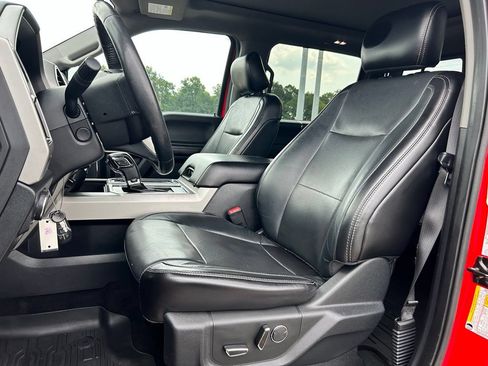 Used 2017 Ford F150 Lariat w/ Equipment Group 502A Luxury AWD/4WD image 12