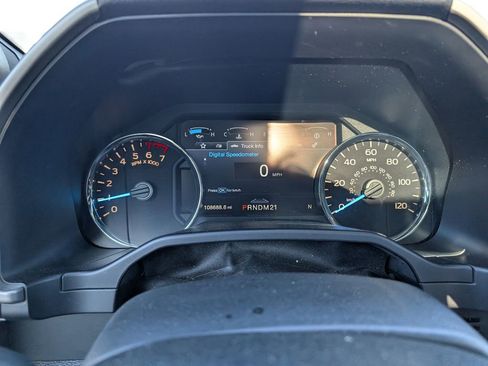 Used 2016 Ford F150 Lariat w/ Equipment Group 502A Luxury image 14