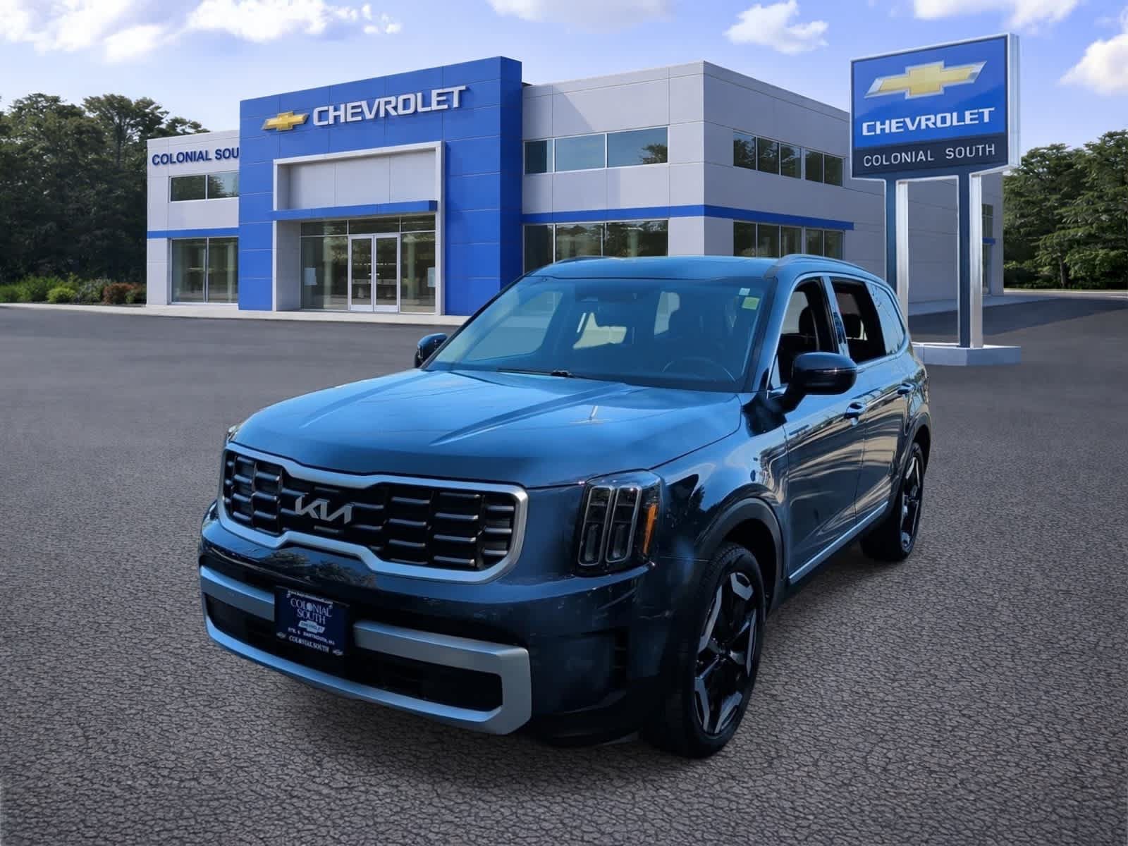 Used 2023 Kia Telluride S w/ S Sunroof Package AWD/4WD image 2