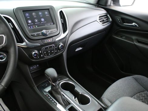 Certified 2024 Chevrolet Equinox LT AWD/4WD image 22