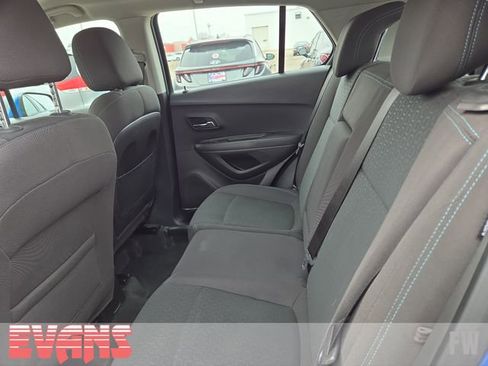 Used 2015 Chevrolet Trax LS image 18