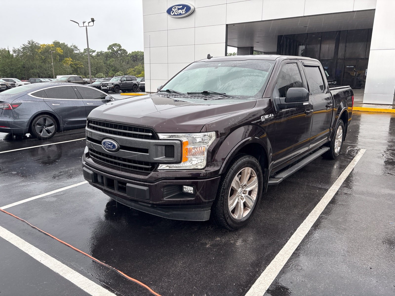 Used 2019 Ford F150 XLT w/ Equipment Group 302A Luxury RWD image 2