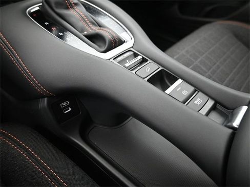 New 2026 Honda HR-V Sport image 22