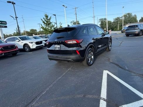 Used 2025 Ford Escape ST-Line FWD image 11