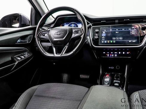 Used 2023 Chevrolet Bolt EUV LT image 18