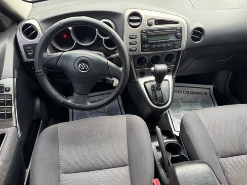 Used 2006 Toyota Matrix image 9