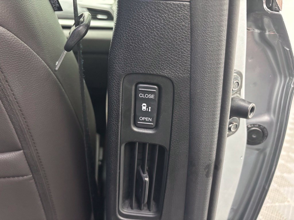 Used 2019 Honda Odyssey EX-L image 42