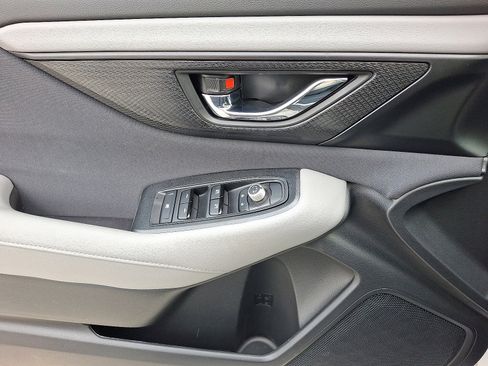 Certified 2025 Subaru Outback Premium w/ Popular Package #1A image 19