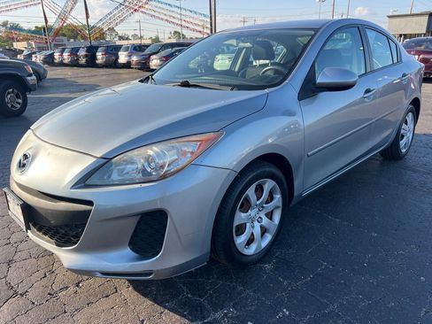 Used 2013 MAZDA MAZDA3 i SV image 3