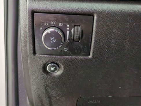 Used 2020 Jeep Grand Cherokee Laredo image 17