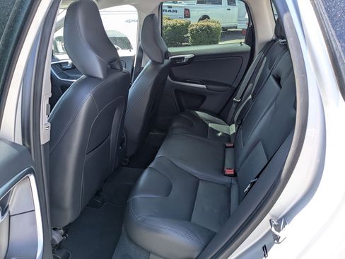 Used 2015 Volvo XC60 T5 AWD/4WD image 29