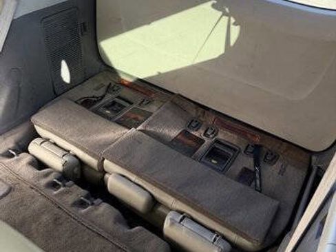 Used 2011 Toyota Sienna XLE image 23