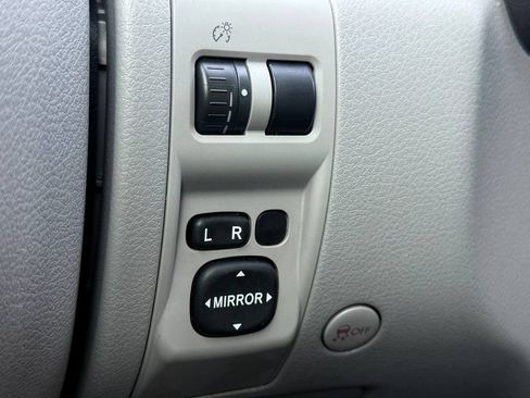Used 2010 Subaru Forester 2.5X AWD/4WD image 25