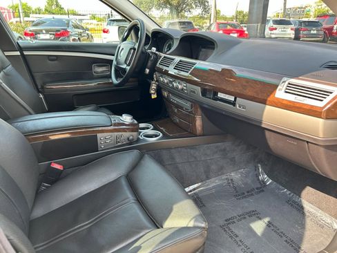Used 2008 BMW 750Li image 34