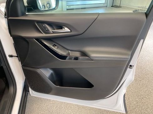 New 2026 Chevrolet Equinox LT w/ Safety and Technology Package image 32