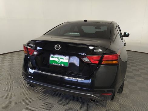 Used 2020 Nissan Altima 2.5 SR w/ Premium Package FWD image 7