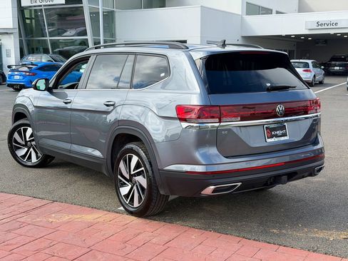 Used 2024 Volkswagen Atlas SE AWD/4WD image 10