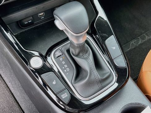 Used 2025 Kia Soul EX FWD image 17