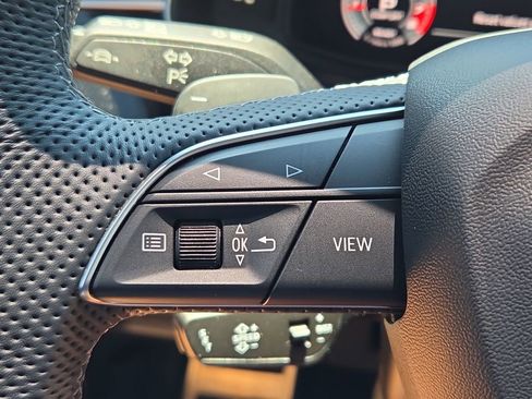 Certified 2025 Audi SQ7 Premium Plus AWD/4WD image 26