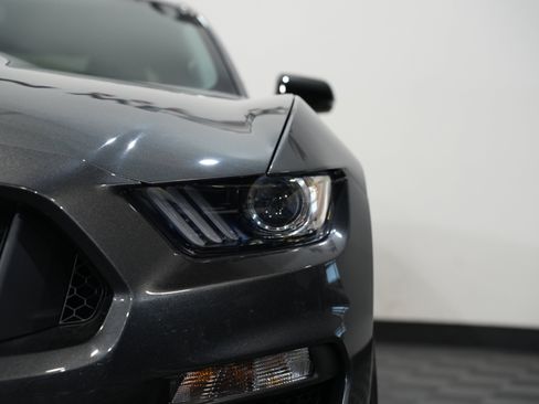 Used 2019 Ford Mustang Shelby GT350 w/ Technology Package image 10