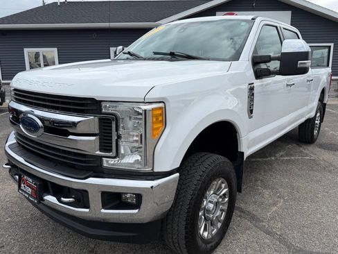 Used 2017 Ford F250 XLT w/ XLT Premium Package AWD/4WD image 1