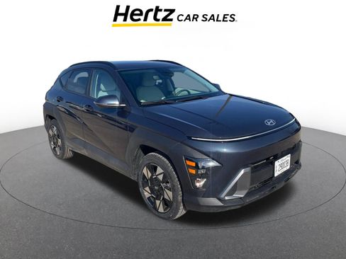 Used 2025 Hyundai Kona SEL image 1