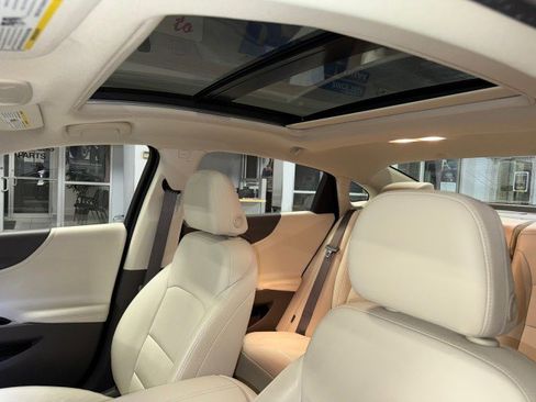 Used 2021 Chevrolet Malibu Premier image 25