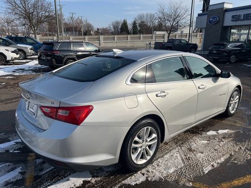 Used 2017 Chevrolet Malibu LT image 5