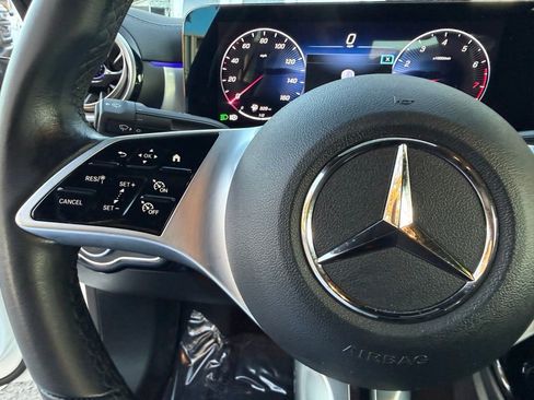 Used 2025 Mercedes-Benz CLA 250 image 18