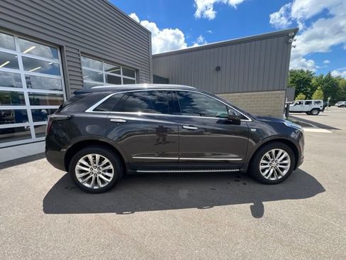 Used 2018 Cadillac XT5 Platinum w/ Driver Assist Package AWD/4WD image 4