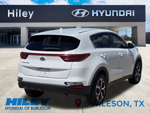 Used 2020 Kia Sportage LX w/ LX Popular Package FWD image 4